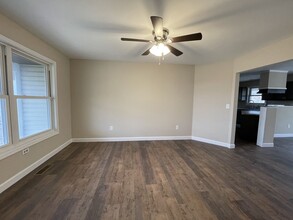 2101 W Outer Hwy 61 in Moscow Mills, MO - Building Photo - Building Photo