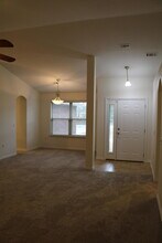 8202 Pamplona St in Navarre, FL - Building Photo - Building Photo