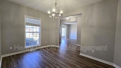 612 Park York Ln in Cary, NC - Building Photo - Building Photo