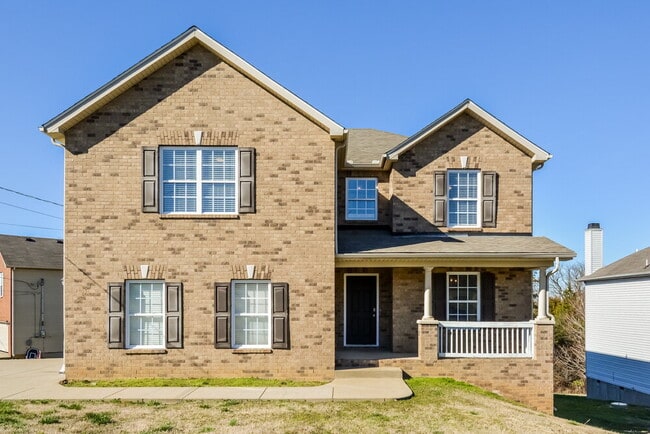 property at 1101 Modesto Ct
