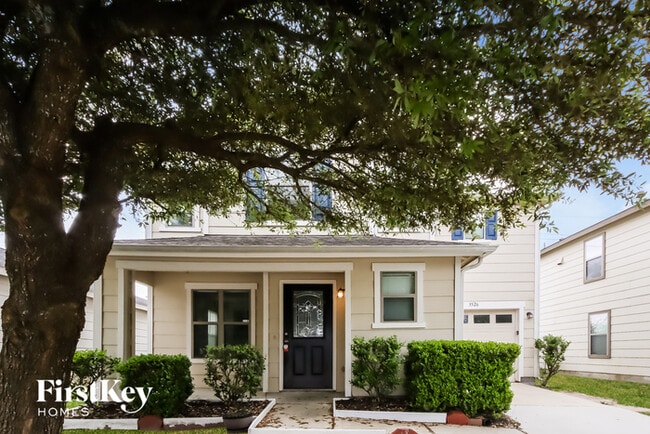 property at 3526 Fuller Bluff Dr