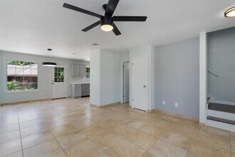 6300 Crumley Ln in Austin, TX - Building Photo - Building Photo