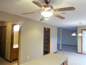 16 Stoney Bluff Way in Lithopolis, OH - Building Photo - Building Photo