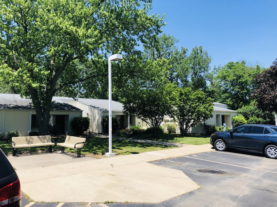 Parkview Dwellings in Paxton, IL - Foto de edificio