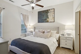 The Lexington Dilworth in Charlotte, NC - Building Photo - Building Photo