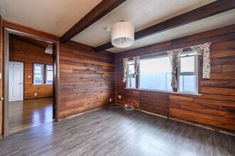 1070 W Santa Ana Blvd in Santa Ana, CA - Building Photo - Building Photo