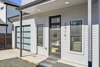 2916 E 13th St in Austin, TX - Building Photo - Building Photo