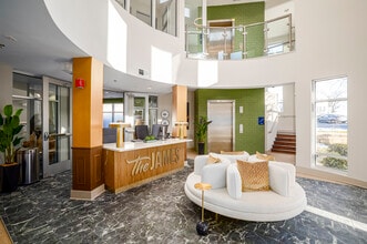 The James in Richmond, VA - Foto de edificio - Building Photo