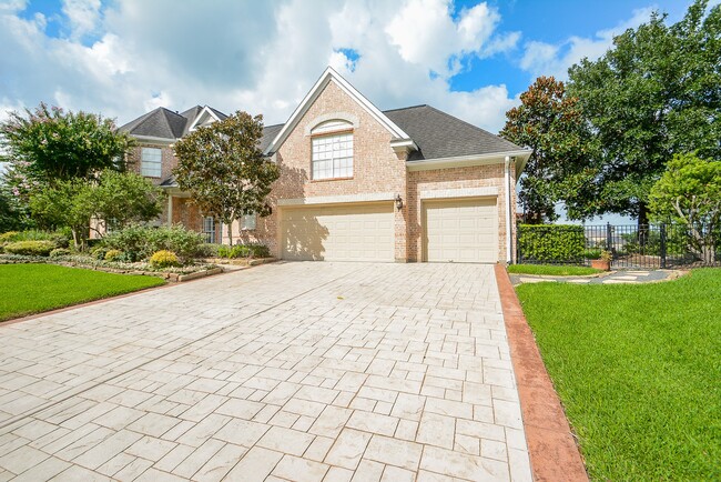 15302 Bandera Falls Bend