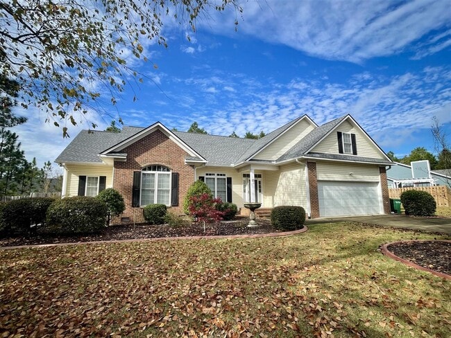 property at 11 Hialeah Pl