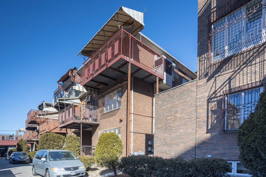 30 Rutledge St in Brooklyn, NY - Building Photo