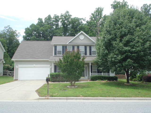 4400 Chimney Springs Dr in Greensboro, NC - Building Photo