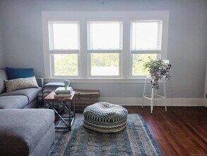 46 Riverside Dr in Fairfield, CT - Building Photo - Building Photo