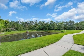 7417 Vista Way in Bradenton, FL - Building Photo - Building Photo