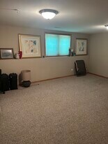 6310 Holscher Rd, Unit 6310 in McFarland, WI - Building Photo