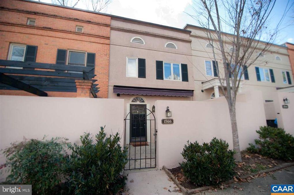 1566 Garden Ct in Charlottesville, VA - Building Photo