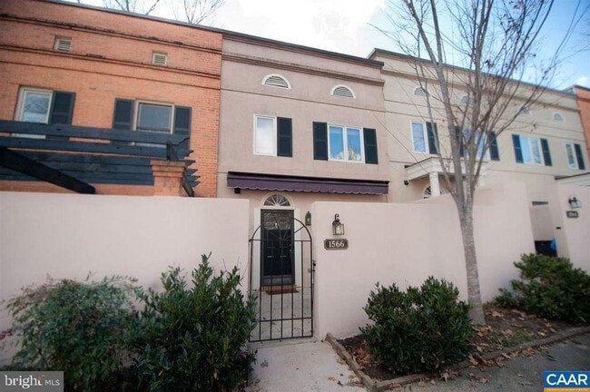 1566 Garden Ct
