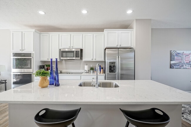 property at 2903 W New York St