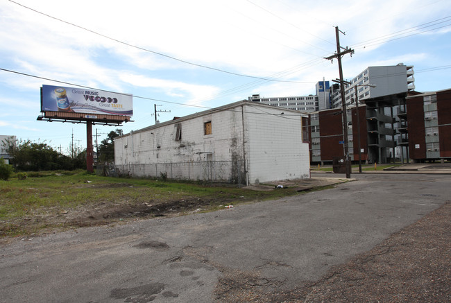 2133 Clio St in New Orleans, LA - Foto de edificio - Building Photo