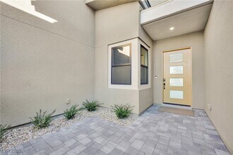 11079 Rolling Vista Dr in Las Vegas, NV - Building Photo - Building Photo