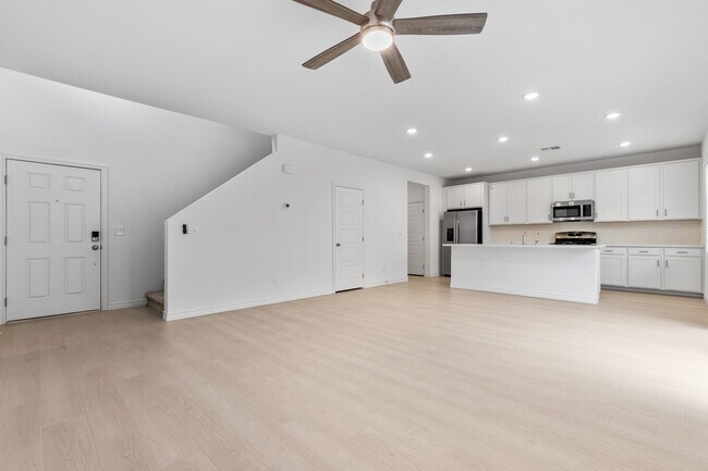 4469 Sawyer Rdg St in Las Vegas, NV - Building Photo - Building Photo