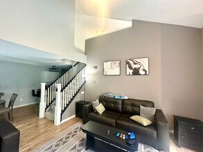 1775 Donegal Dr in Woodbury, MN - Building Photo - Building Photo