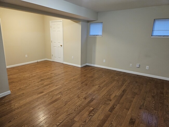 118 Ballard St, Unit #1