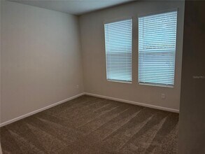 9 Pier Ln in Palm Coast, FL - Building Photo - Building Photo