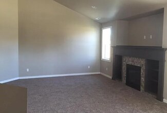 1006 W Riodosa Dr in Meridian, ID - Building Photo - Building Photo
