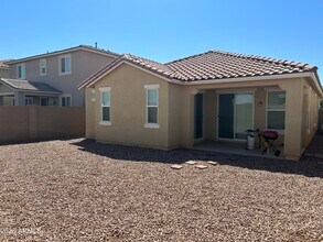 10320 W Yuma St in Tolleson, AZ - Building Photo - Building Photo