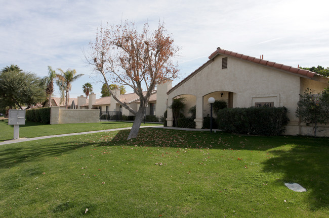 Villa Palms in Indio, CA - Foto de edificio - Building Photo