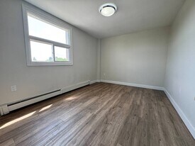 200 London Rd in Sarnia, ON - Building Photo