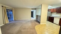 5170 River Glen Dr in Las Vegas, NV - Building Photo - Building Photo