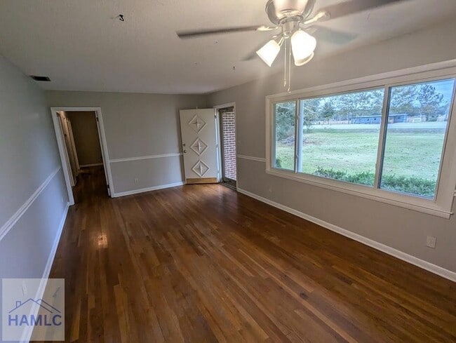 5448 GA-196 in Glennville, GA - Building Photo - Building Photo