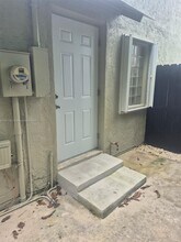 9315 SW 172nd Terrace in Palmetto Bay, FL - Building Photo - Building Photo