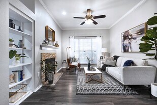 3201 Duval Rd, Unit 10-1036 in Austin, TX - Building Photo