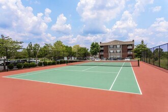 Cross Creek at Murfreesboro in Murfreesboro, TN - Foto de edificio - Building Photo