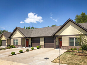 Cedar Springs in Prairie Grove, AR - Foto de edificio - Building Photo