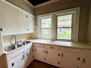304 Chicago Pl NW, Unit 304 in Canton, OH - Building Photo - Building Photo