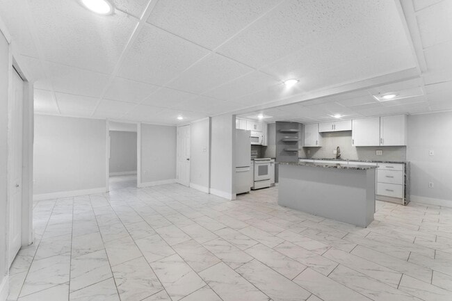 property at 7513 N Cortez St