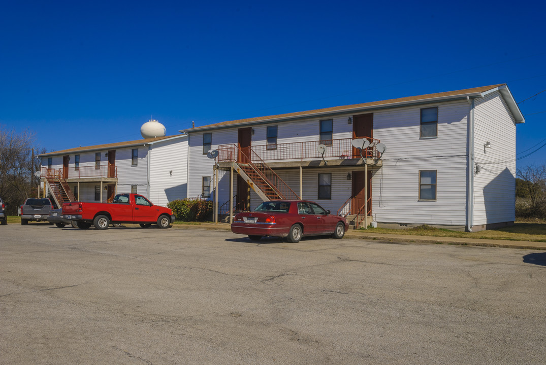 Westridge Apartments in Weatherford, TX - Building Photo