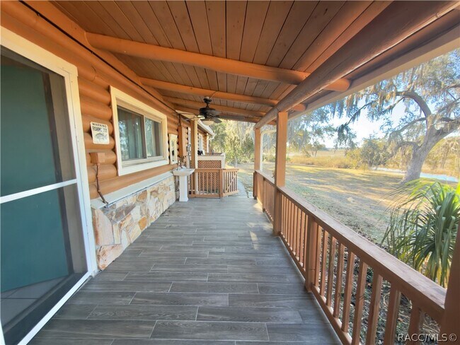 6128 N Bayfront Dr in Hernando, FL - Building Photo - Building Photo