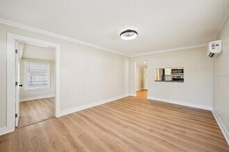 5502 40th St N in St. Petersburg, FL - Building Photo - Building Photo