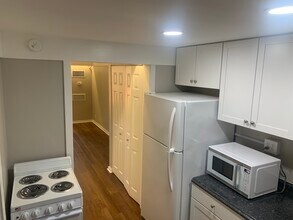 130 Fairway Ave, Unit 122 in Southern Pines, NC - Building Photo - Building Photo