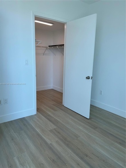 350 S Miami Ave, Unit 2211 in Miami, FL - Building Photo - Building Photo
