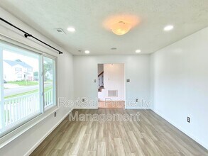 16 Jodys Way in Hampton, VA - Building Photo - Building Photo