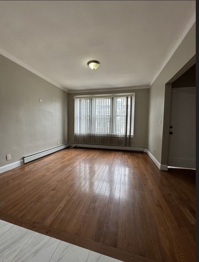 300 Chapel Ave, Unit 1 in Jersey City, NJ - Building Photo - Building Photo