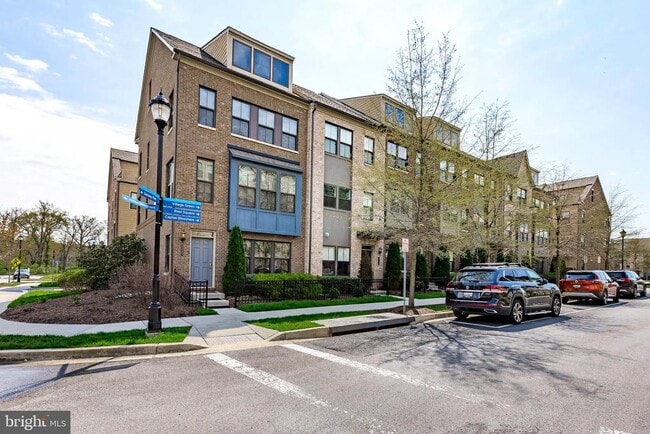 6645 Rhode Island Ave in Riverdale Park, MD - Building Photo - Building Photo