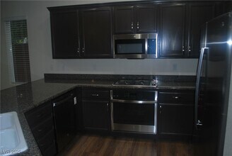 10031 Cranbrook Falls Ct in Las Vegas, NV - Building Photo - Building Photo