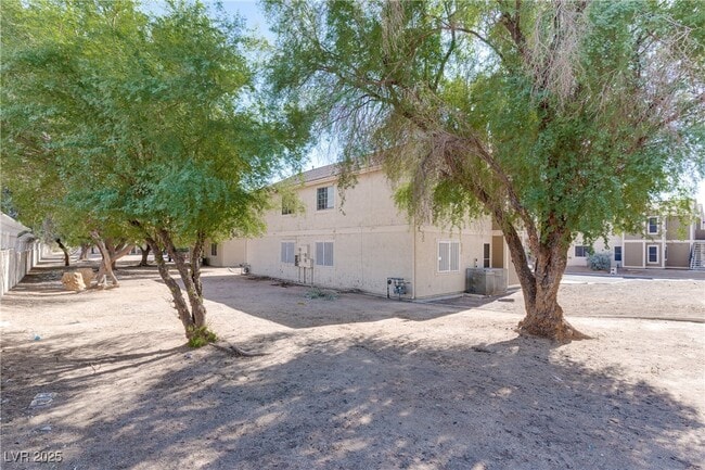 4672 Krissylouise Way in Las Vegas, NV - Building Photo - Building Photo